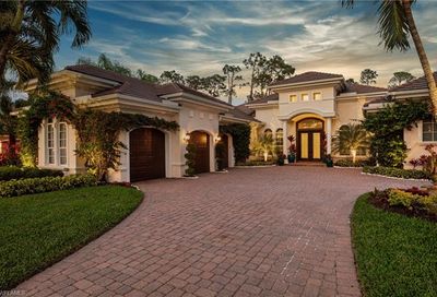 2786 Olde Cypress Dr Naples FL 34119