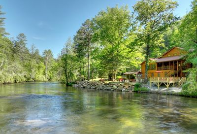 730 Riverside Lane Blue Ridge GA 30513