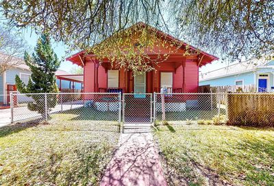4119 Avenue Q 1/2 Galveston TX 77550