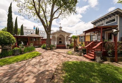 507 8th Street Kemah TX 77565