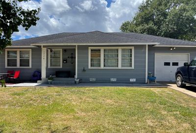 1720 Pecan Street Bay City TX 77414