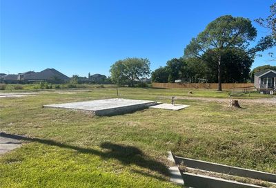 4824 W Bayshore Drive Bacliff TX 77518