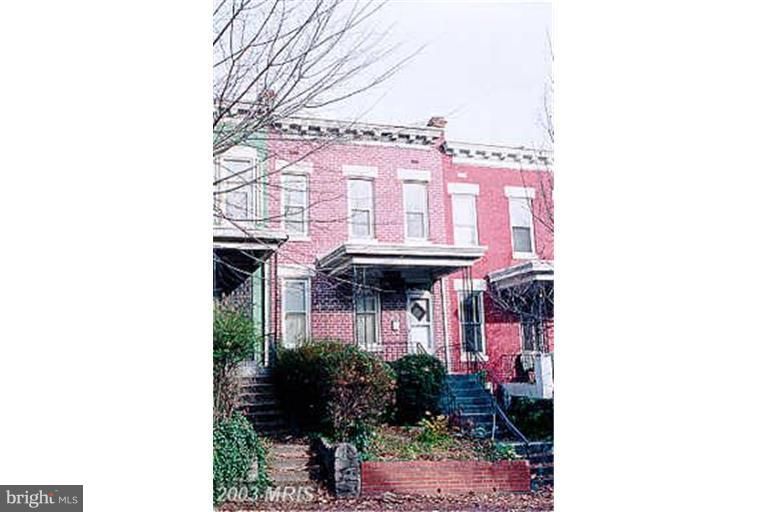 629 Columbia Road NW