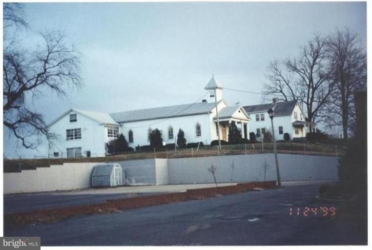2092 Jefferson Davis Highway