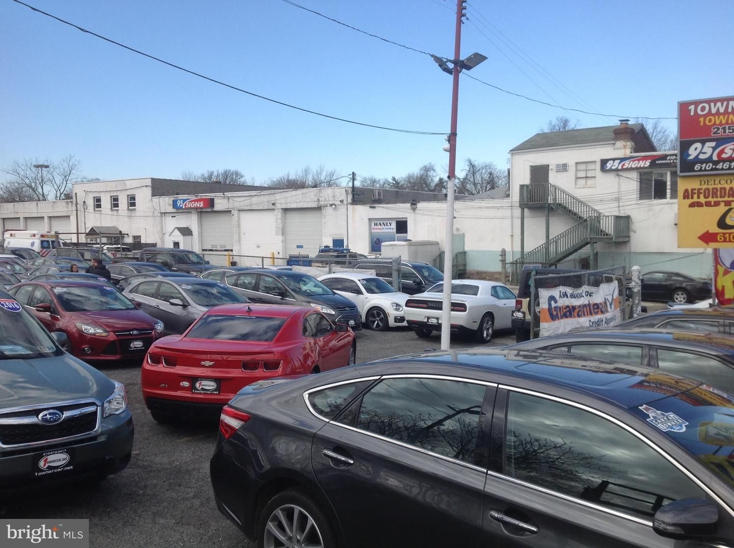 410 W Oak Lane