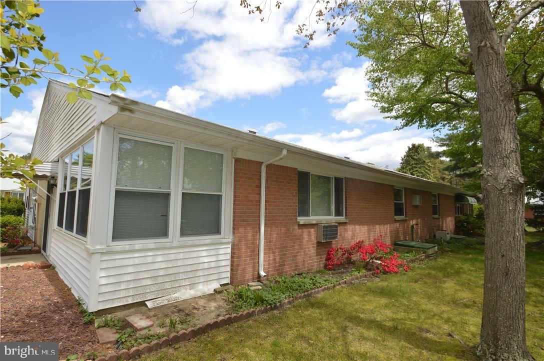 32 Crestwood Parkway C