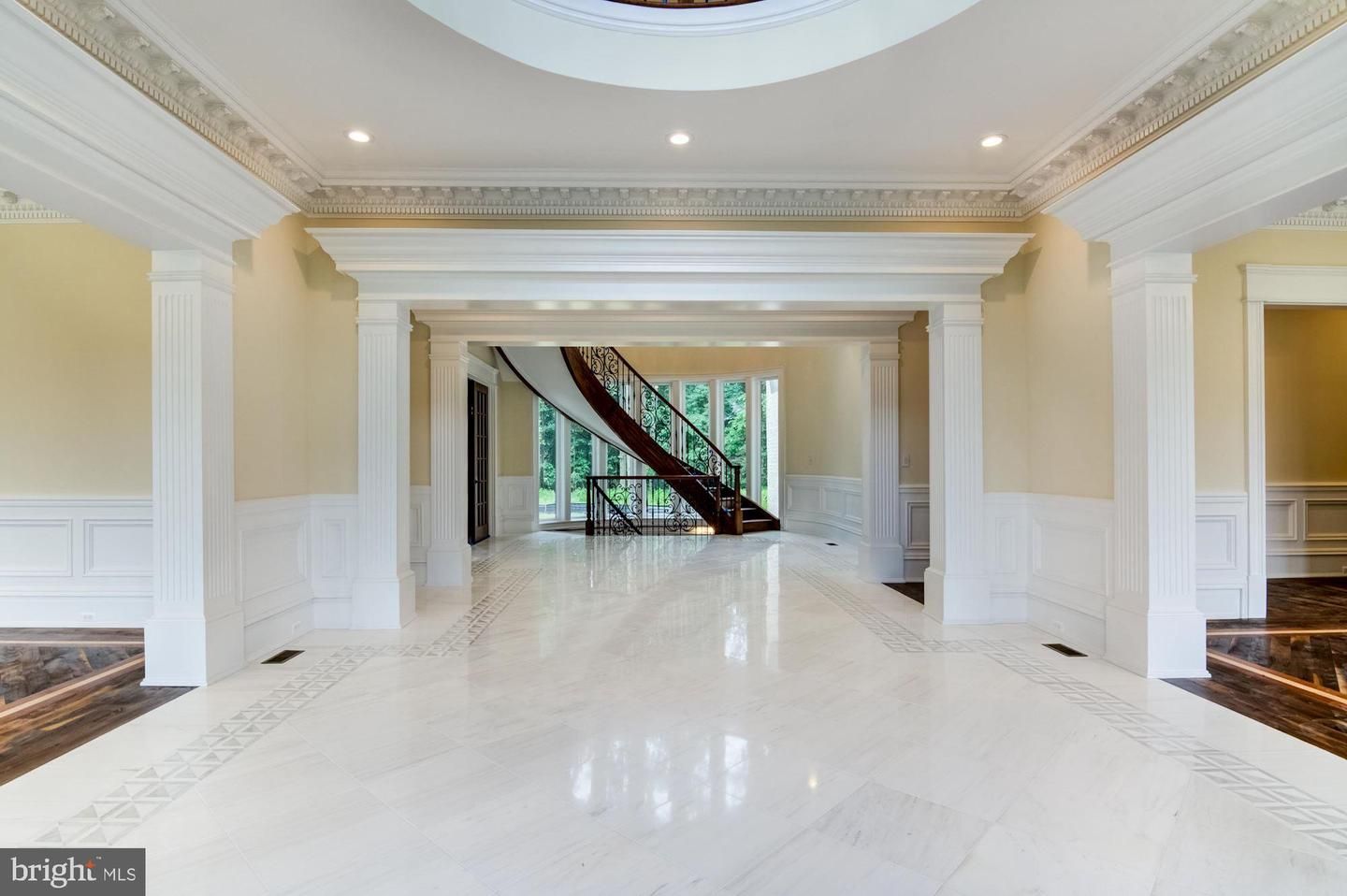 35 Elsiragy Court