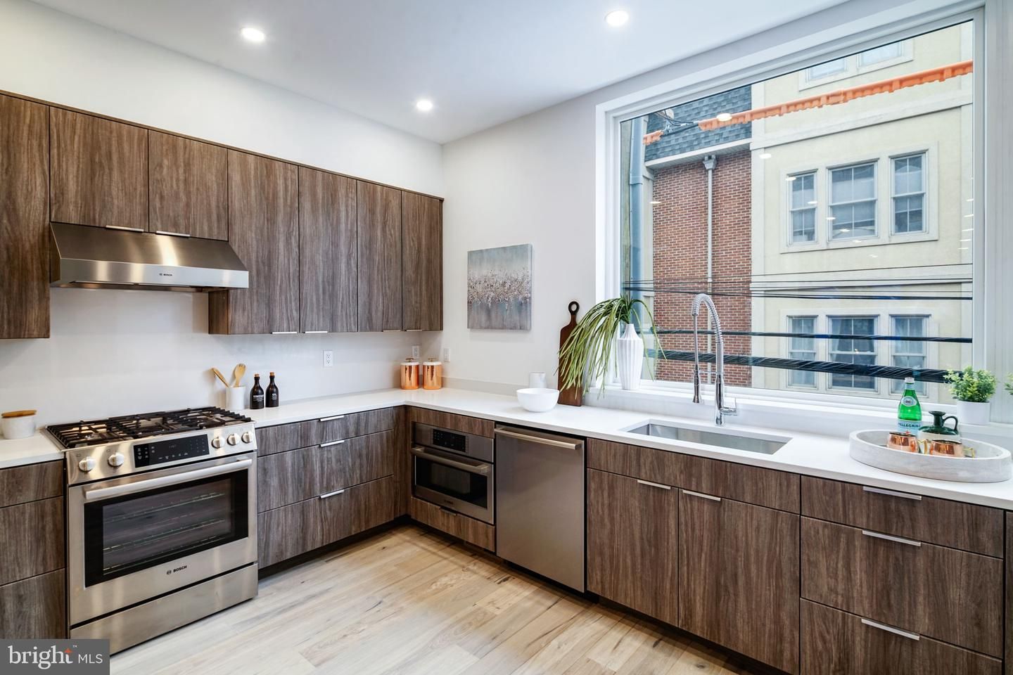306 Poplar Street 3