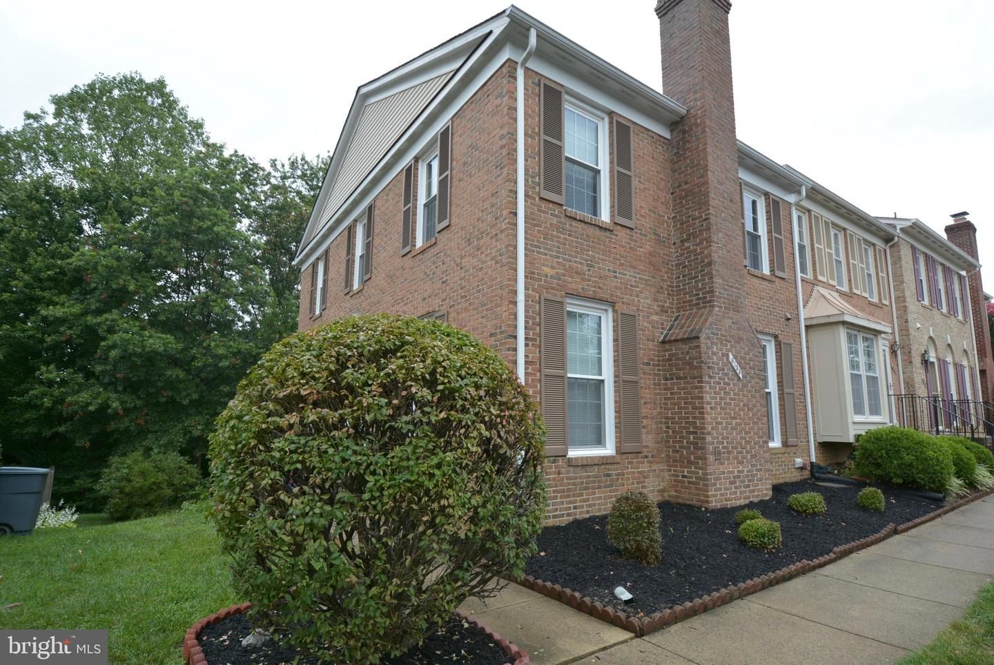 6155 Summer Park Lane