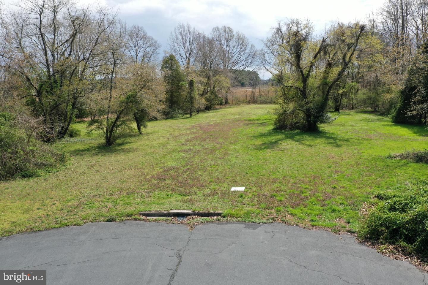 River Circle