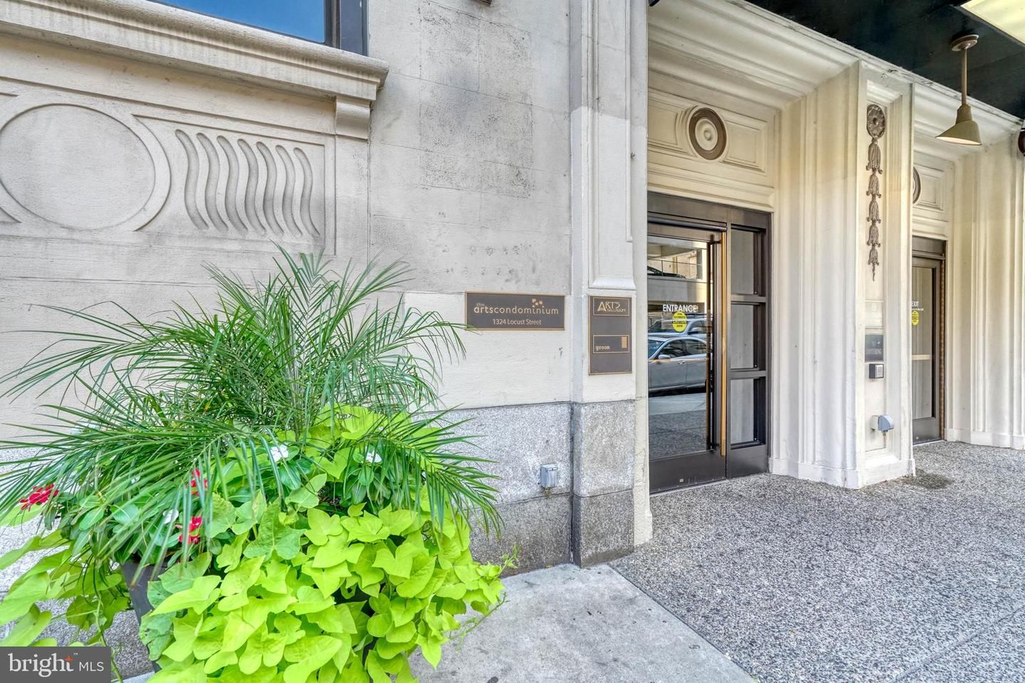 1324 Locust Street 1115