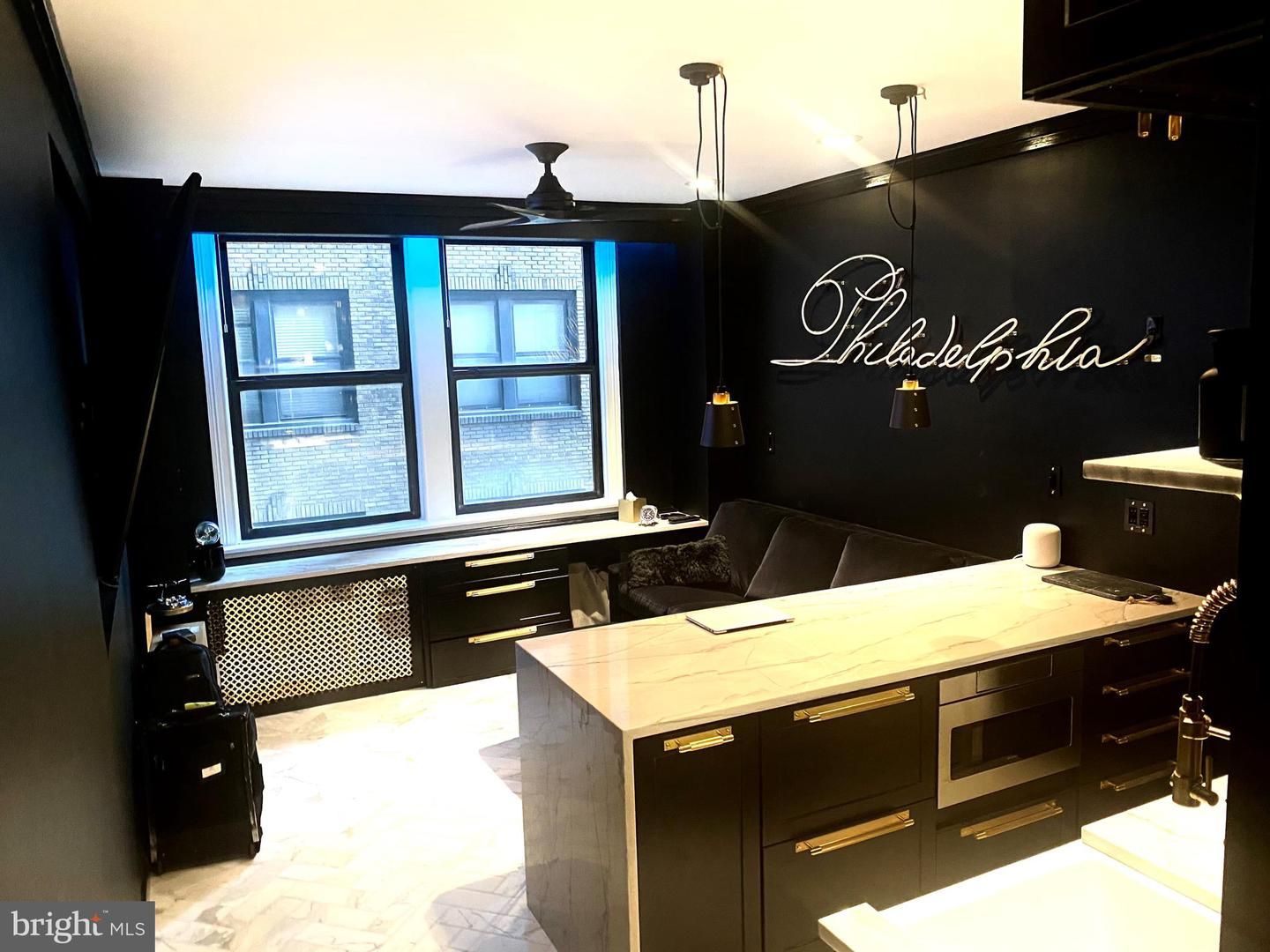 1324 Locust Street 429
