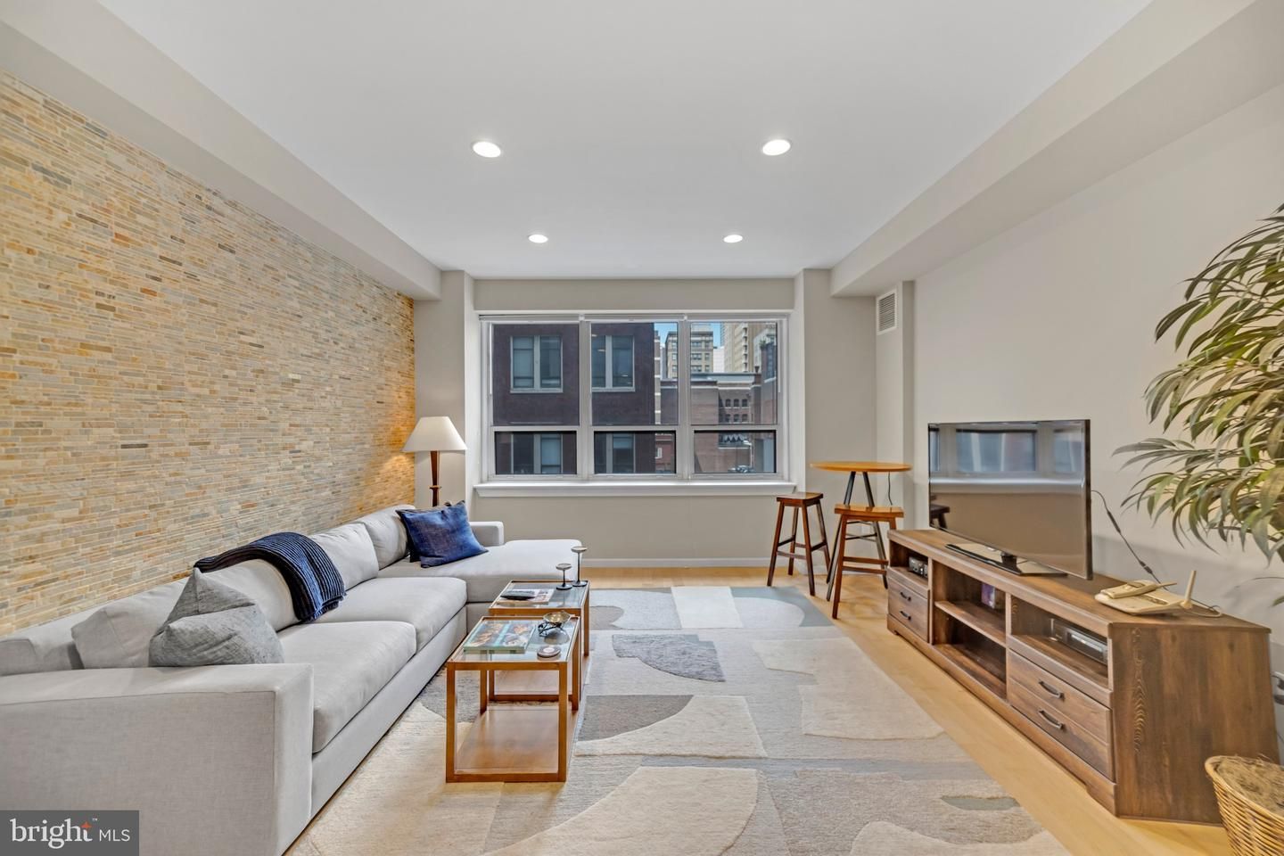 1425 Locust Street 5f