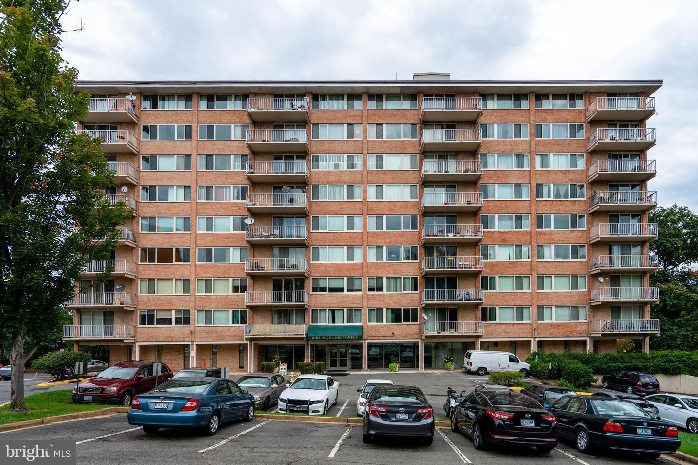 4520 King Street 506