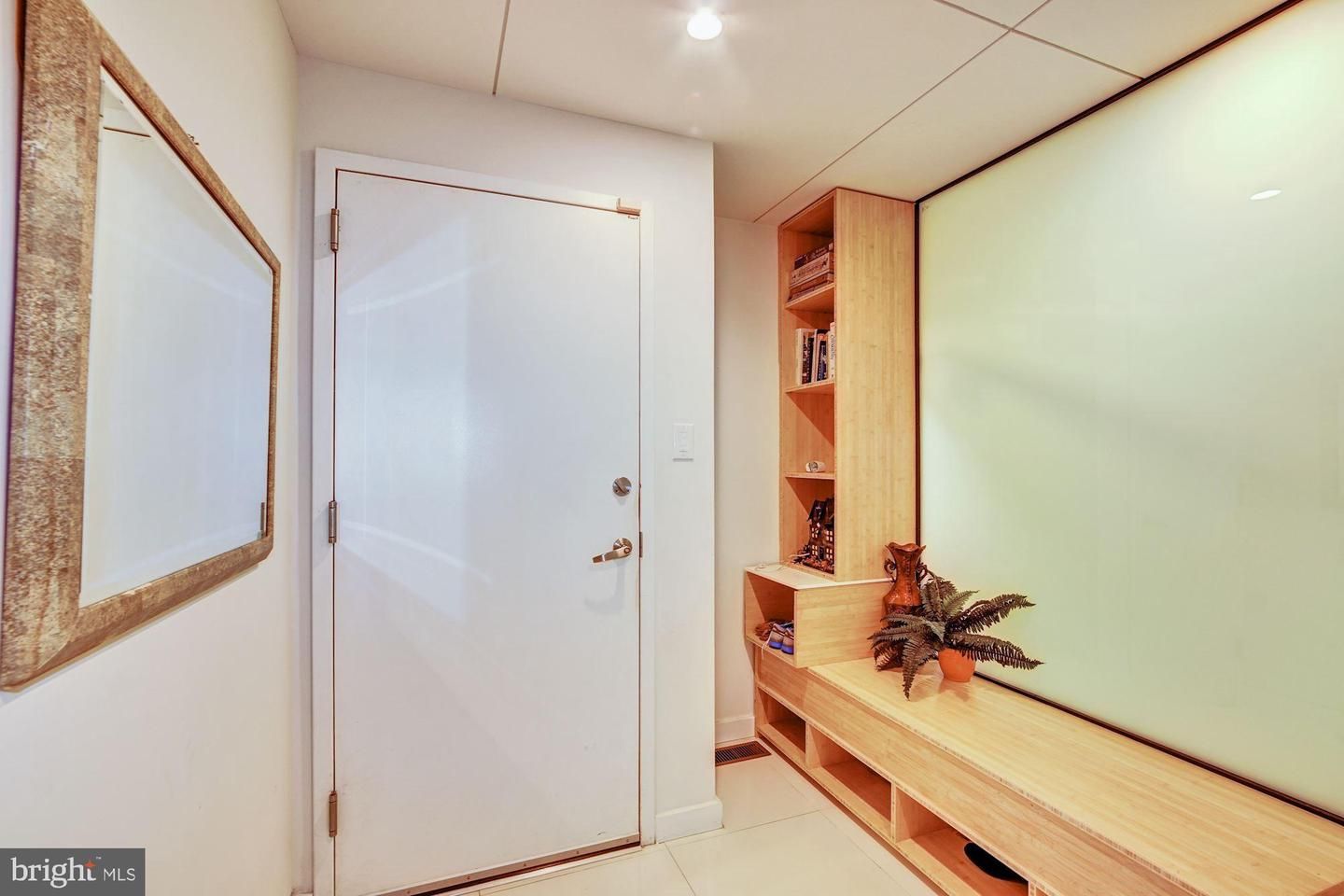 145 W Laurel Street B