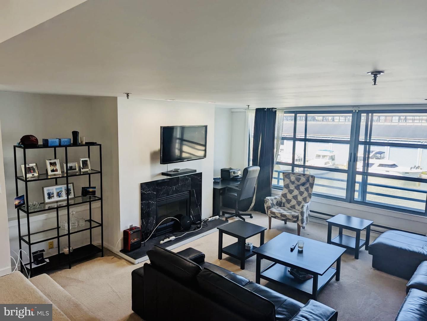 7 N Columbus Boulevard 237