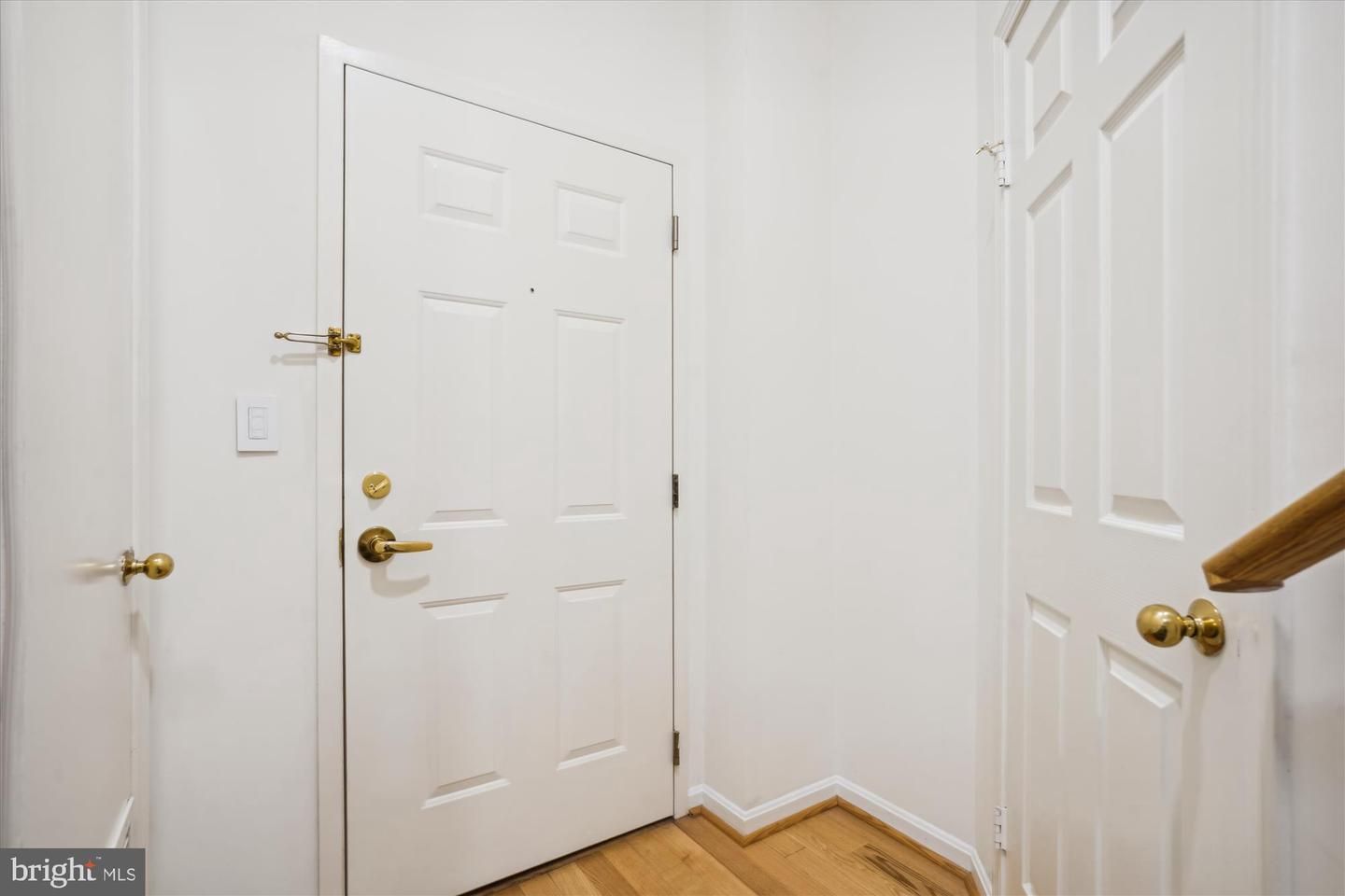 2400 Clarendon Boulevard 113