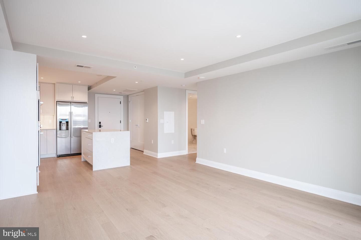 925 N Fairfax Street 1104