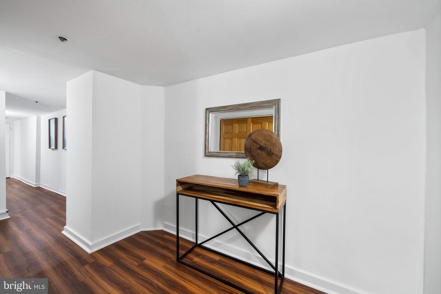 1035 Spruce Street Ll2