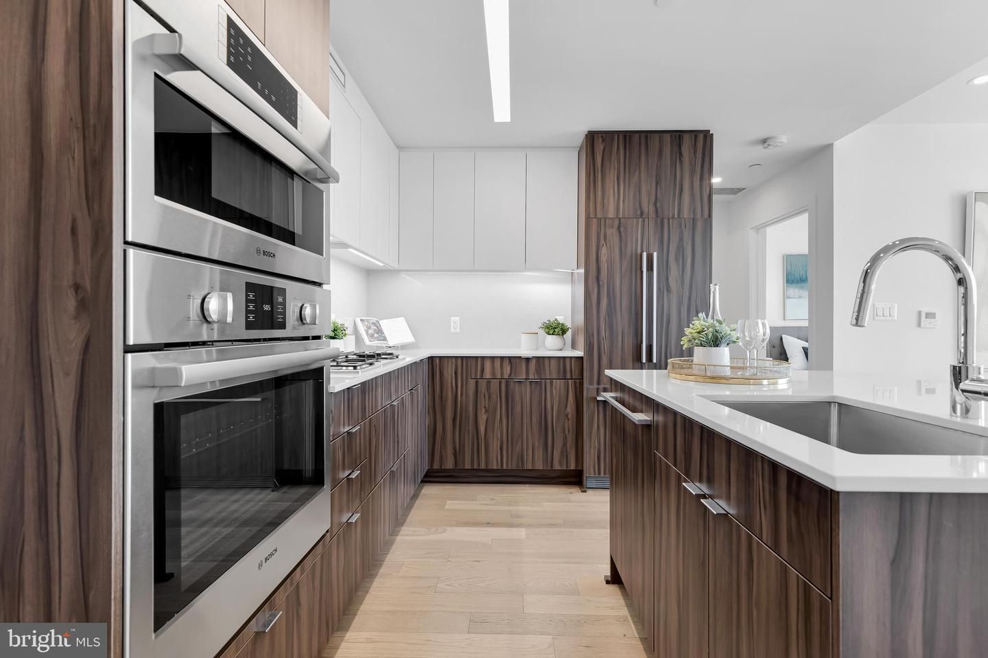 37 L Street SE 504