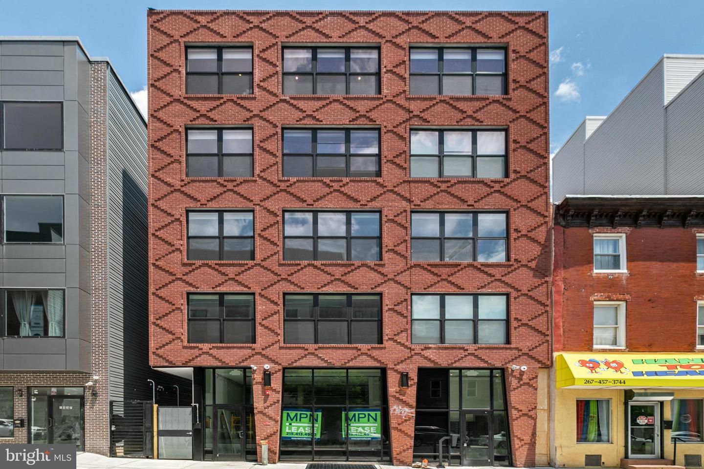 1533-5 Ridge Ave