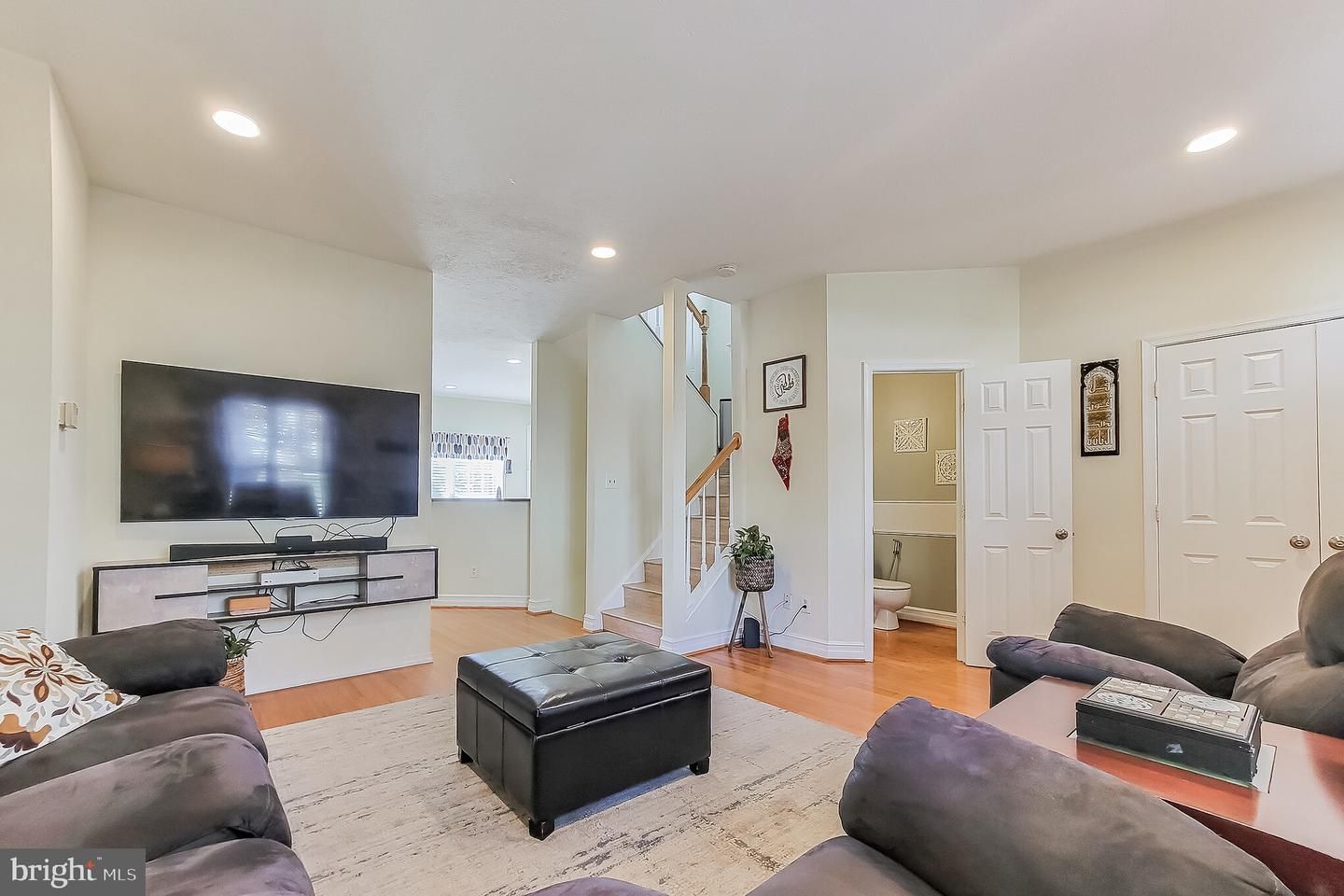 44095 Tippecanoe Terrace
