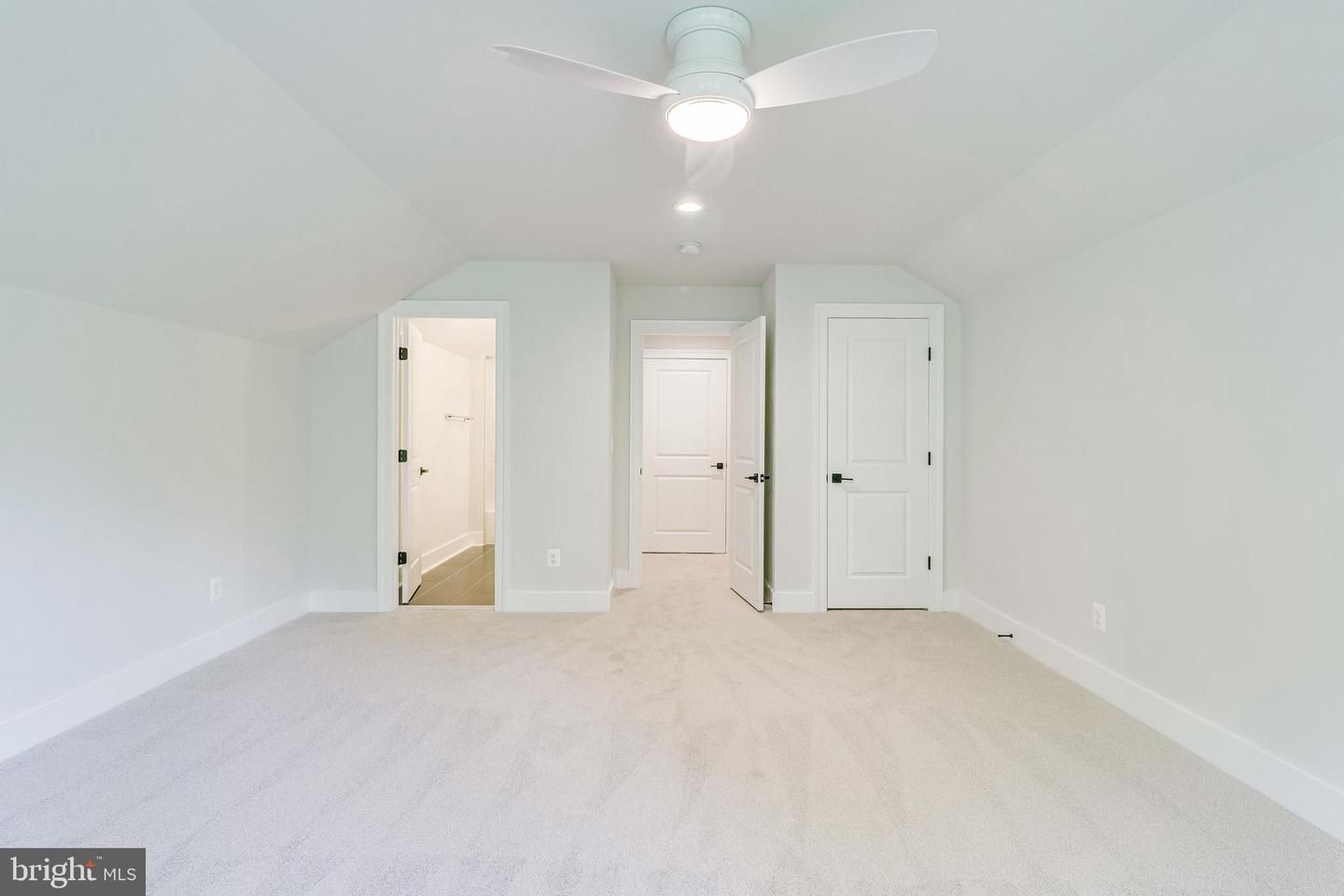 405 Onondio Circle SE