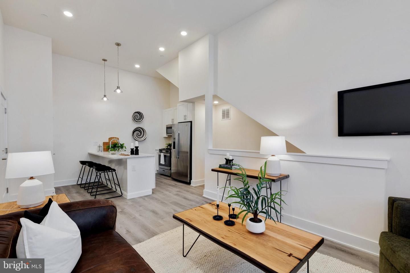 1115 N American Street Building E1