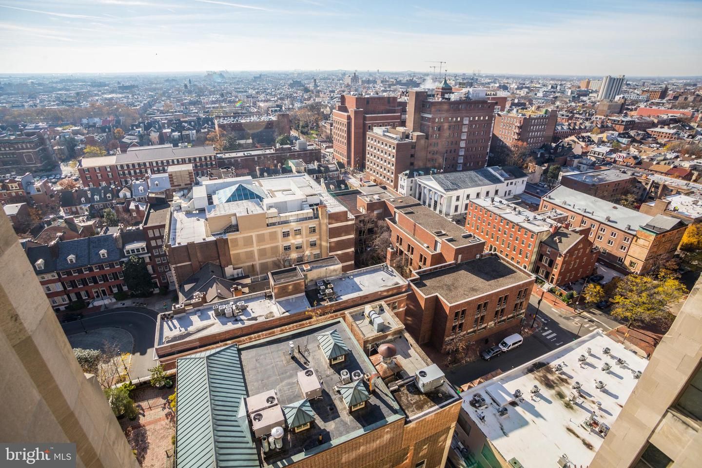210 W Washington Square 12se