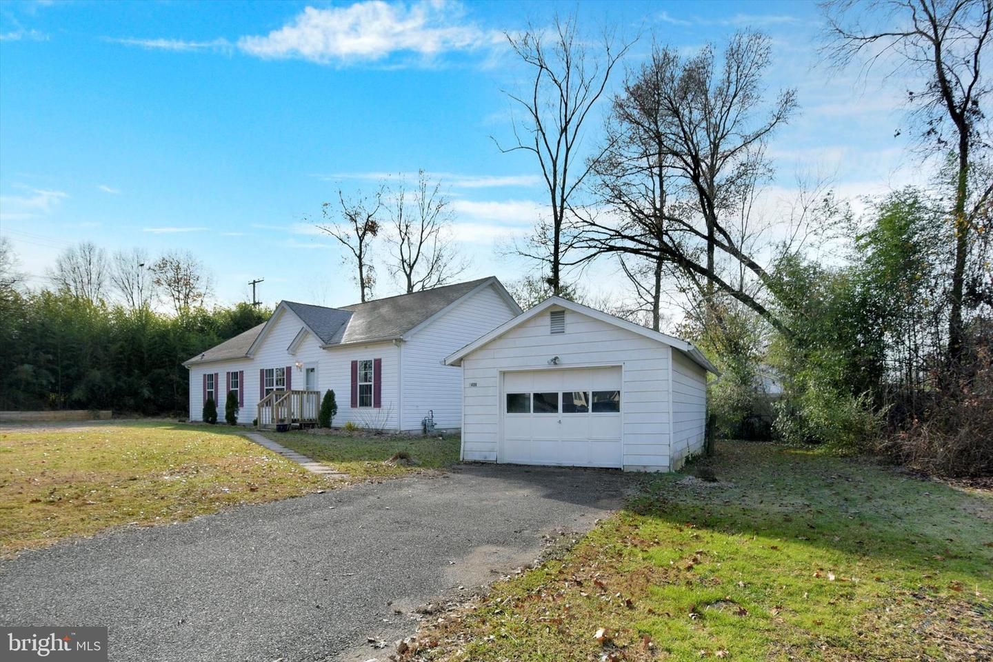 1406 Cranberry Road