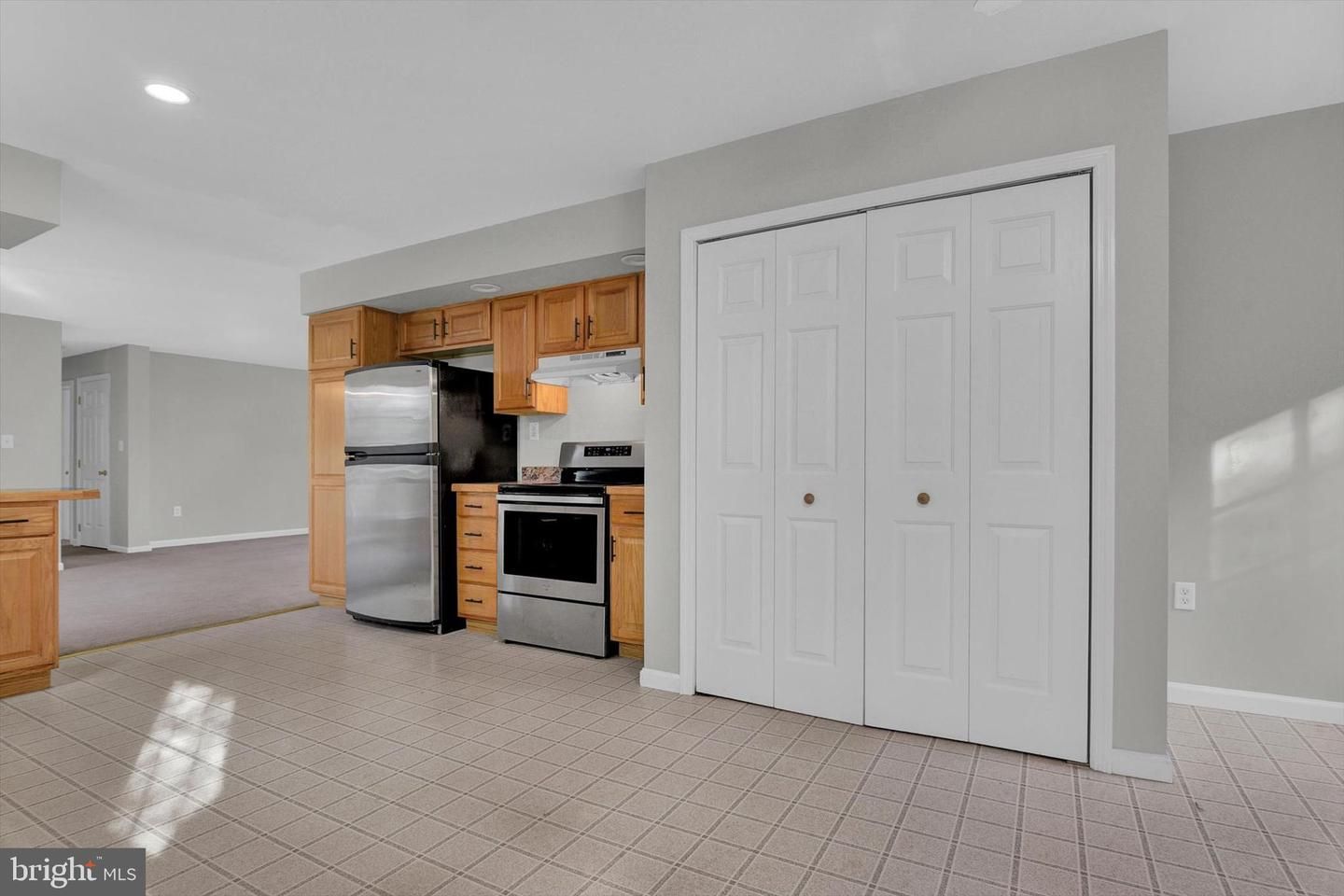 1406 Cranberry Road