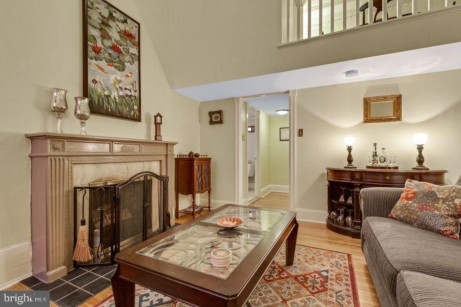 1008 Spruce Street 1012b