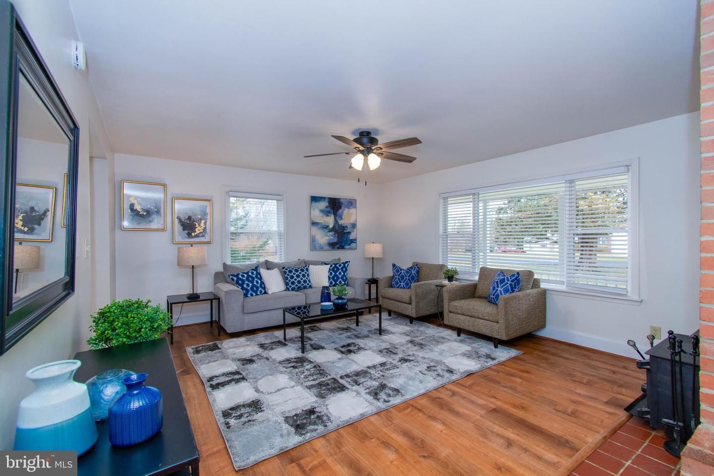 1513 Hillside Drive