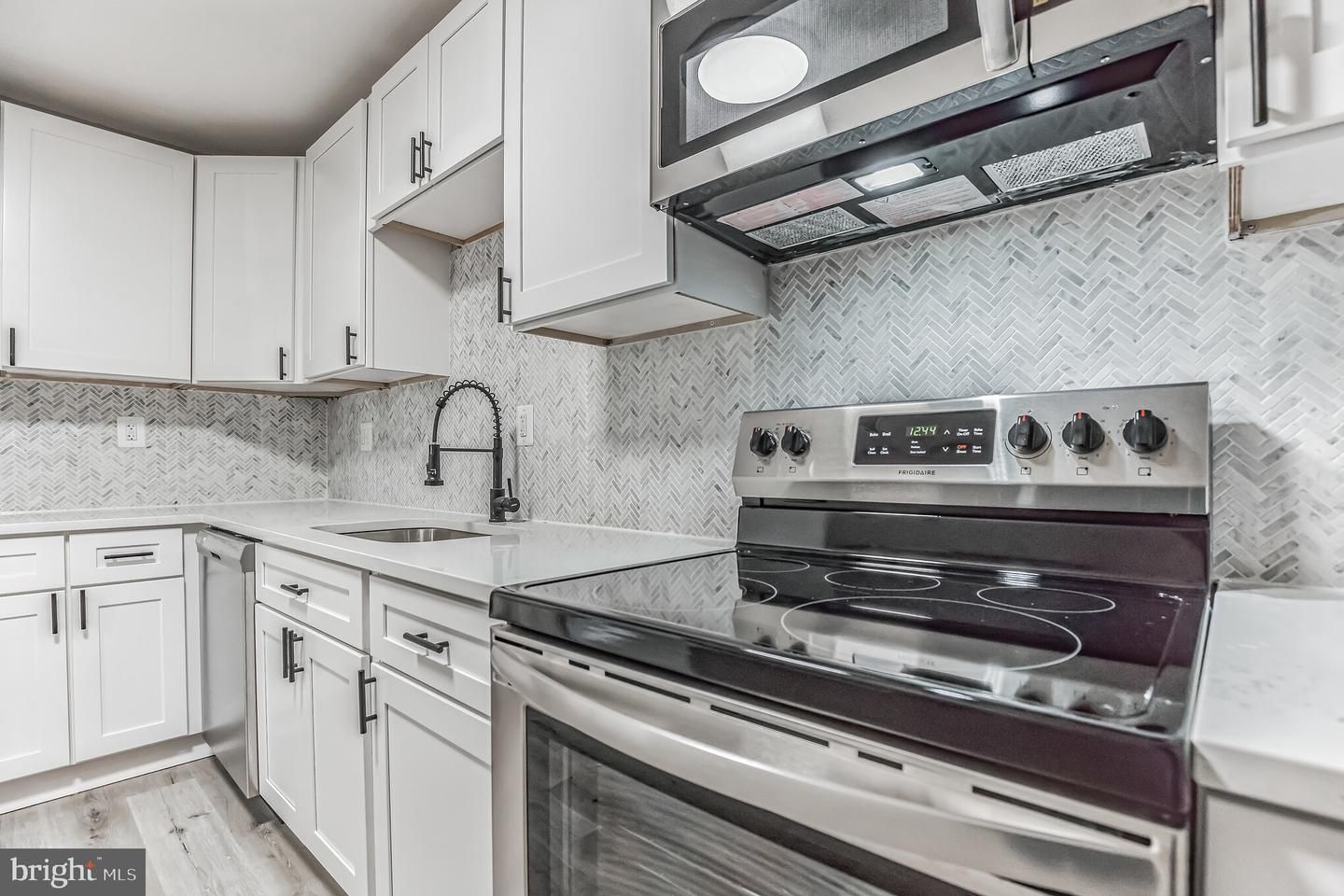 4555 Ryan Place 54-M
