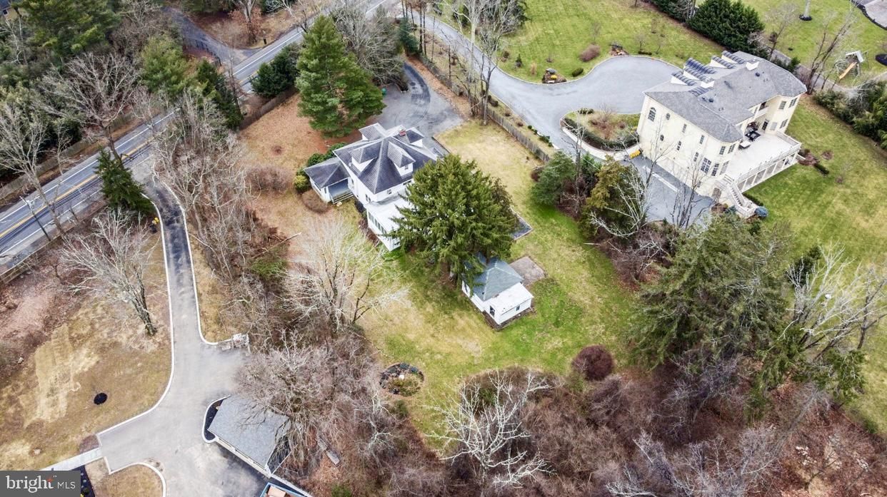 889 Lawrenceville Road
