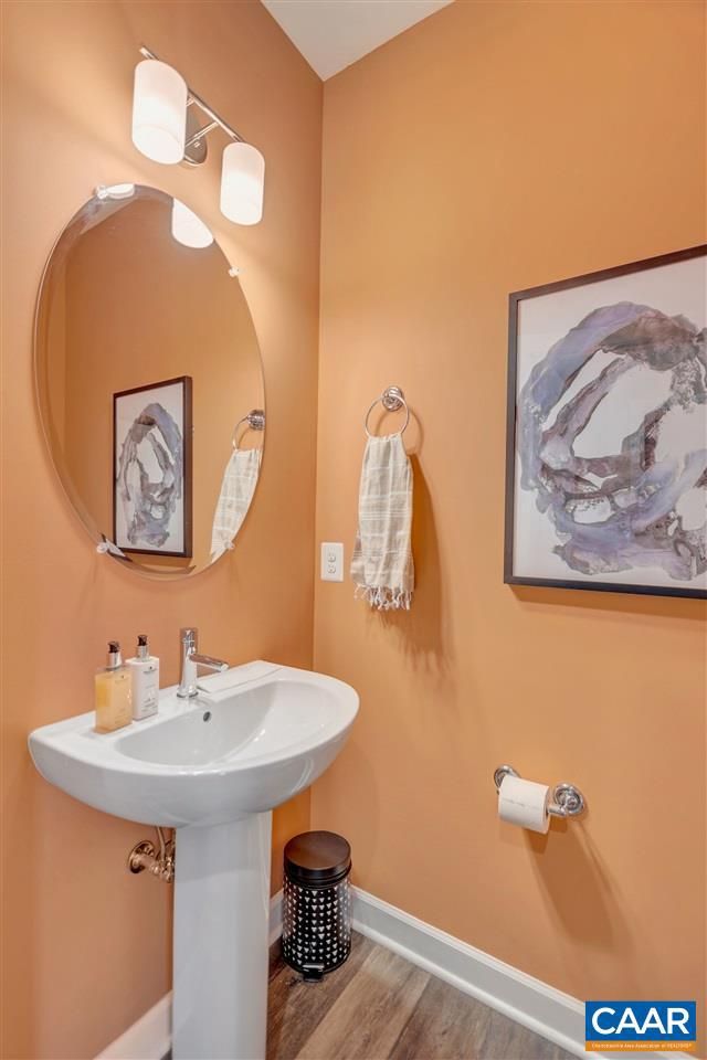33 Thicket Run Dr