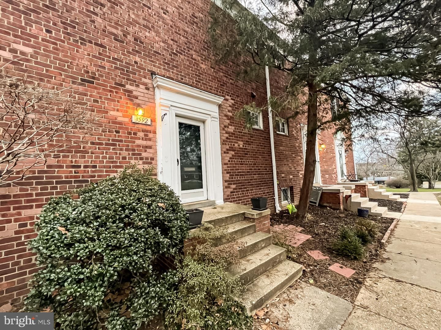3592 Martha Custis Drive