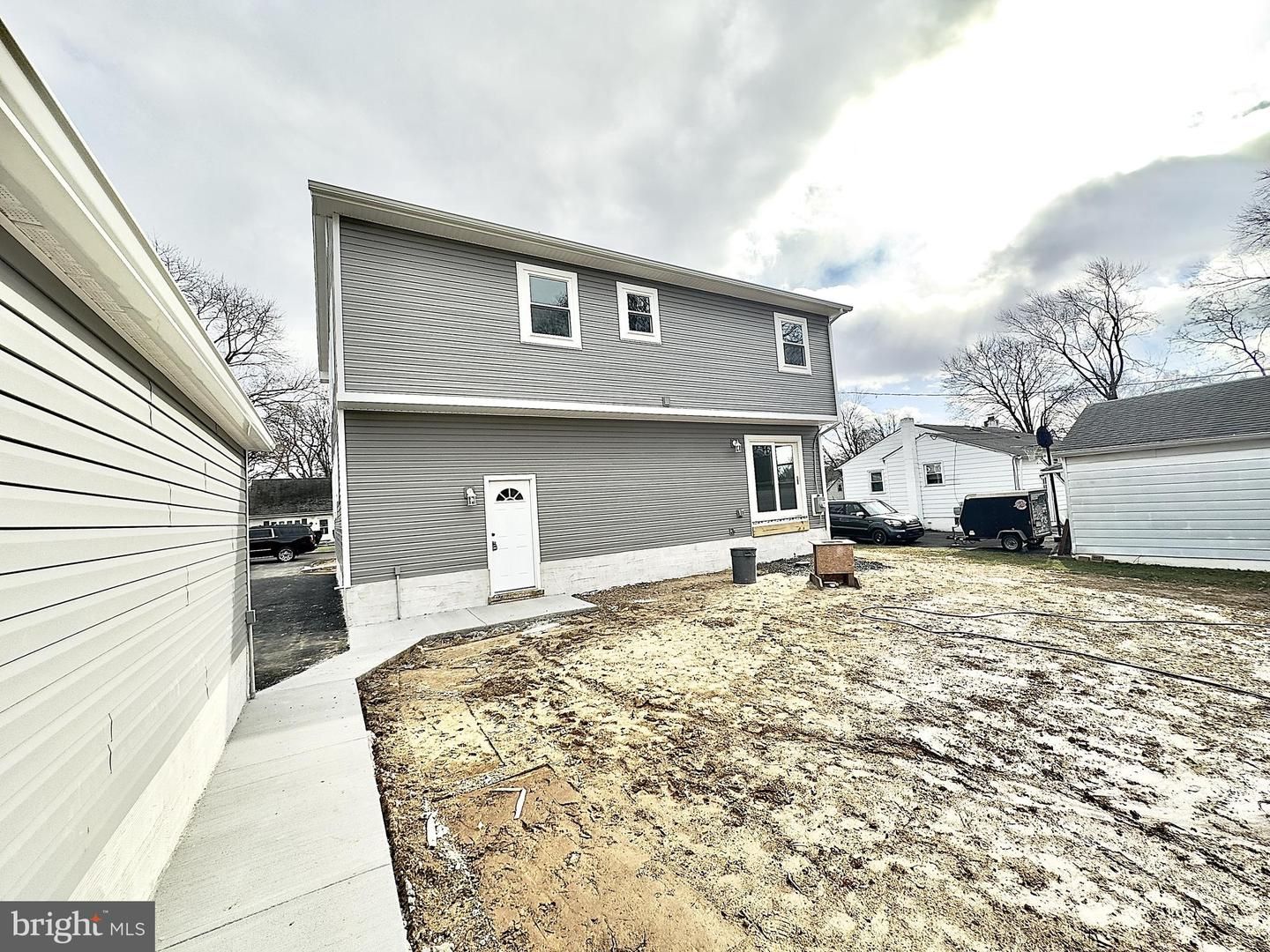 1520 Lake Road