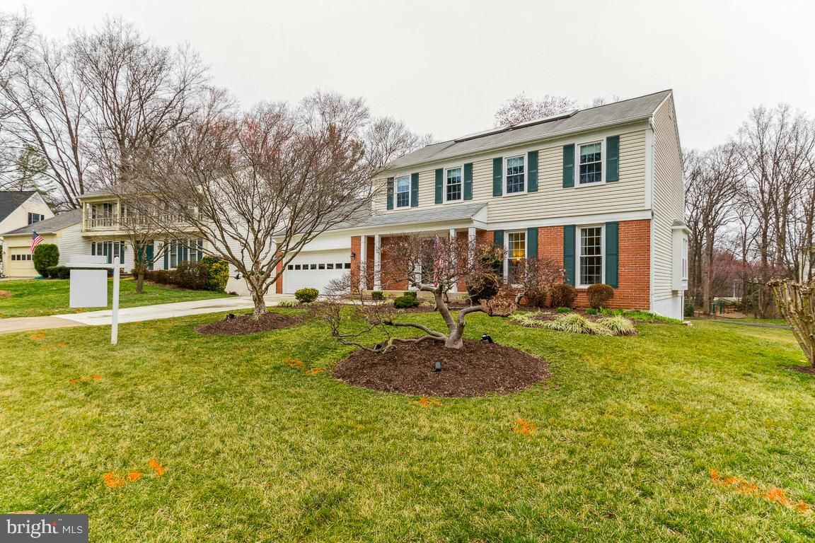 6138 Poburn Landing Court