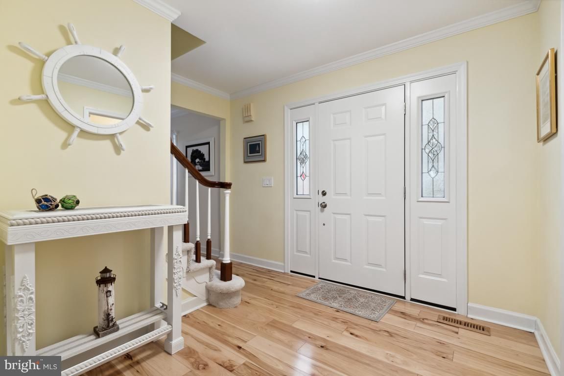 6138 Poburn Landing Court