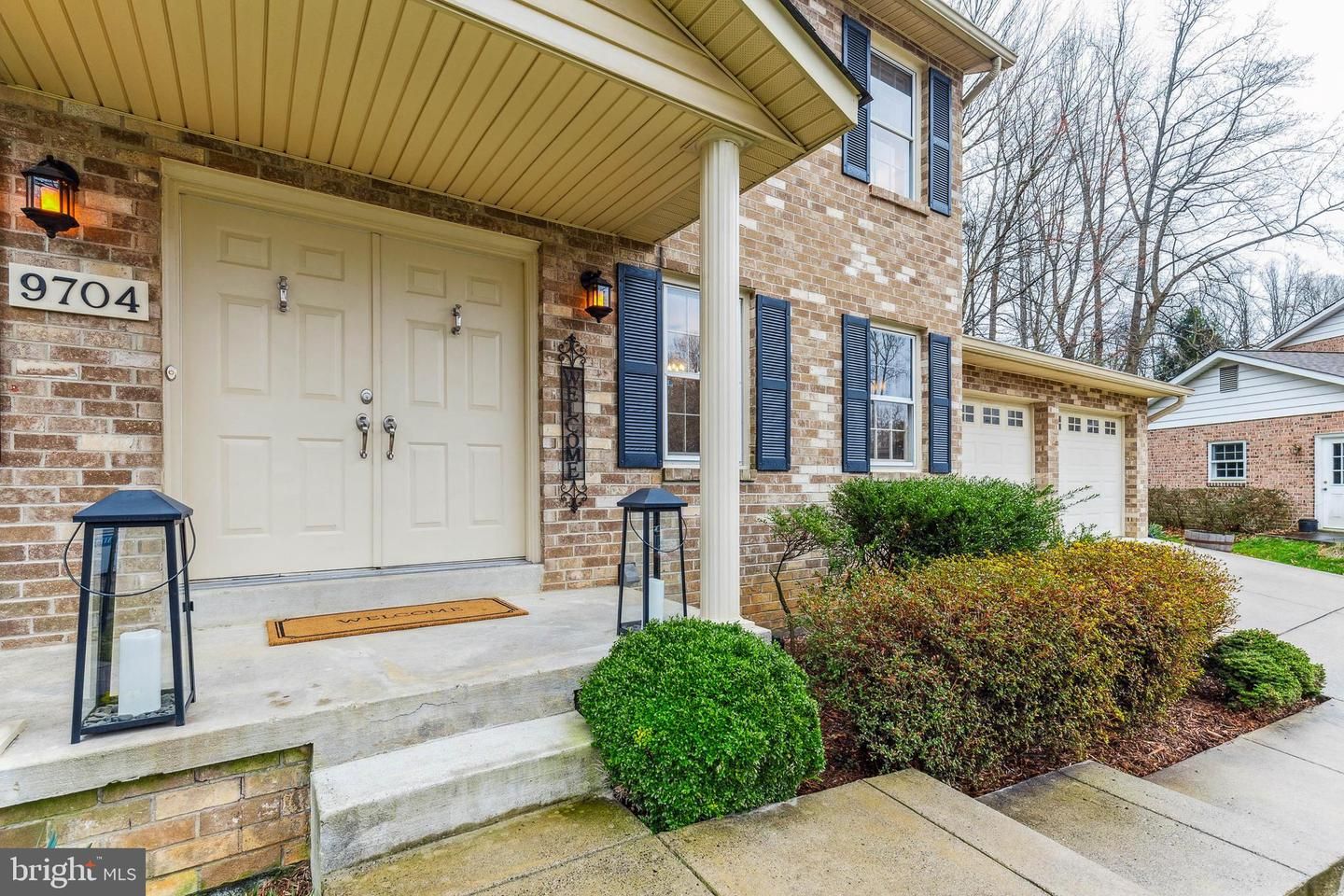 9704 Woodcarver Court