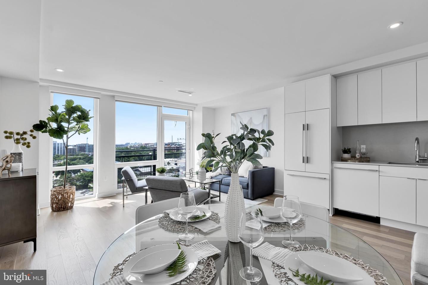 37 L Street SE 905