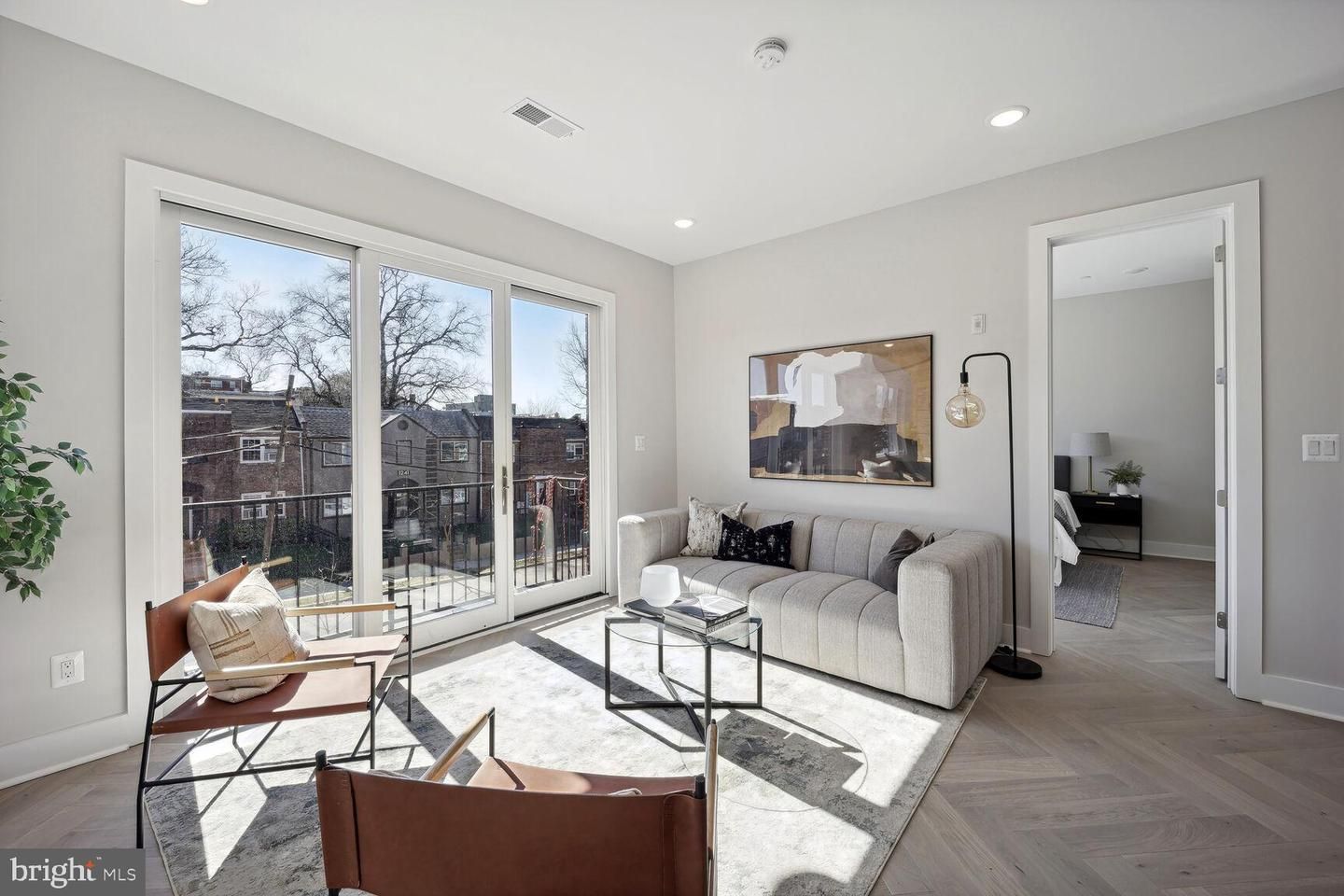 1240 Raum Street NE 21