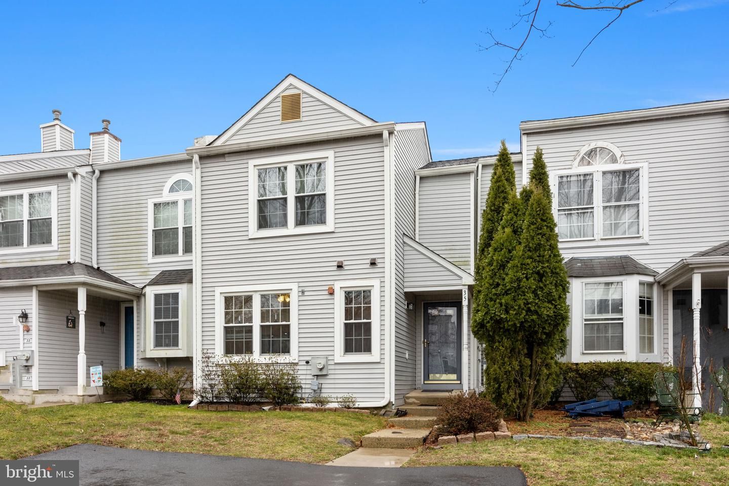35 Skyview Way