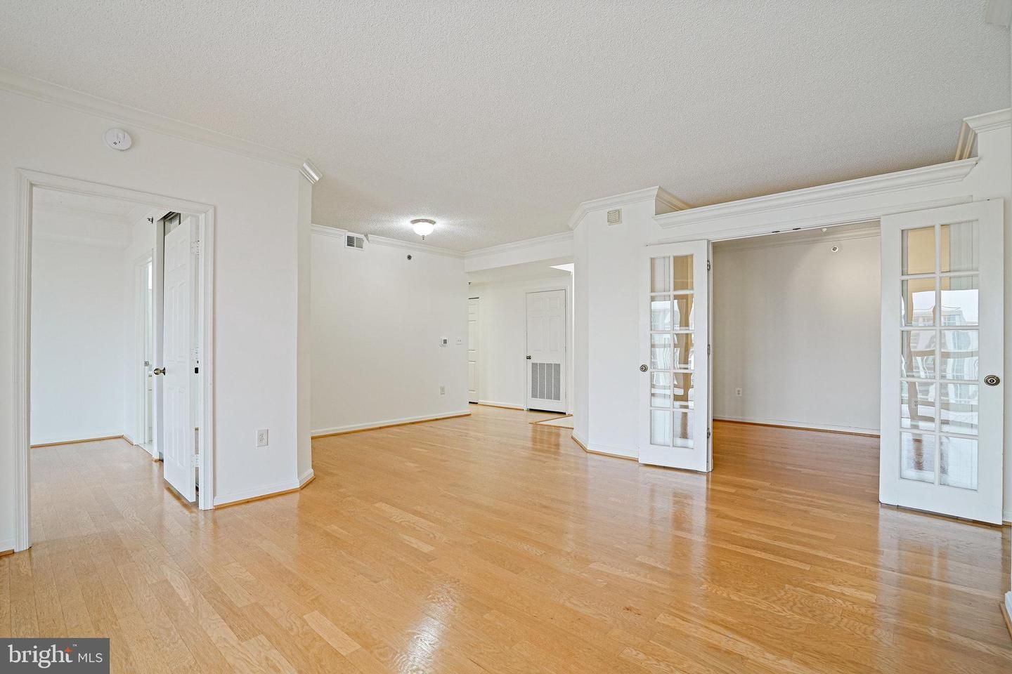 2181 Jamieson Avenue 1710/1711