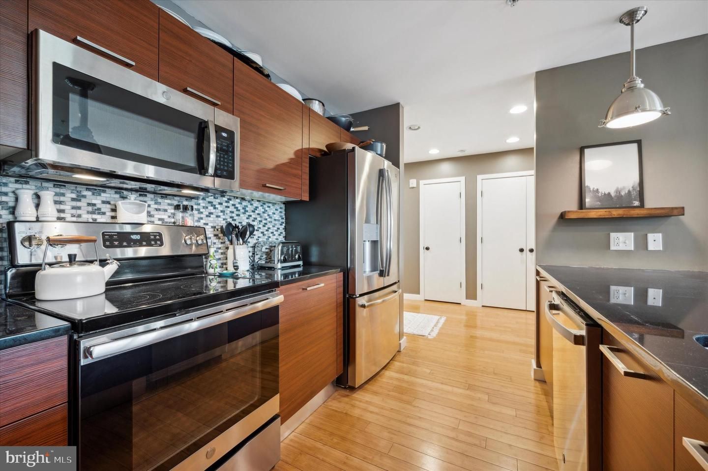 934 N 3rd Street 301