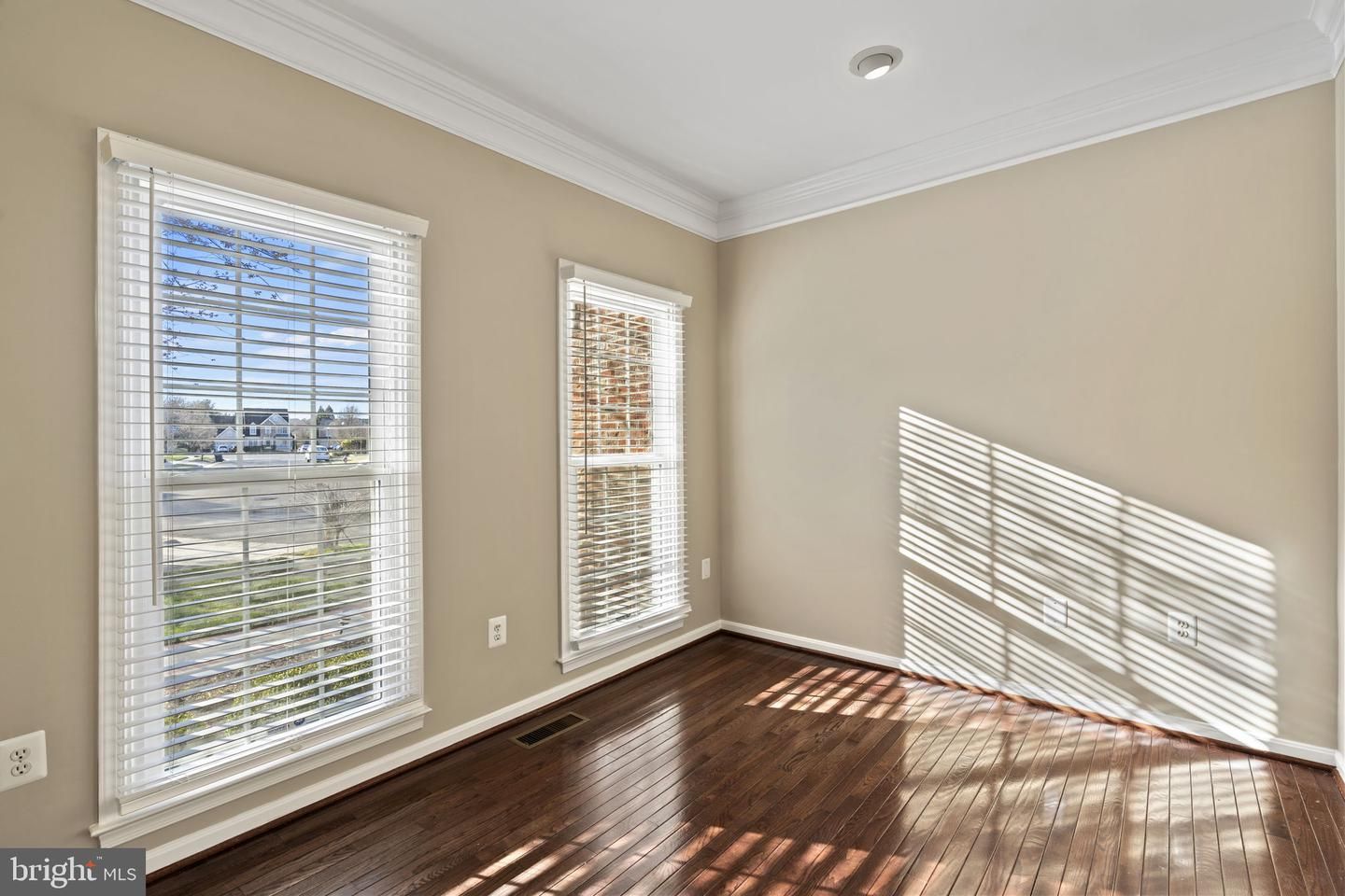 4689 Brentwall Court