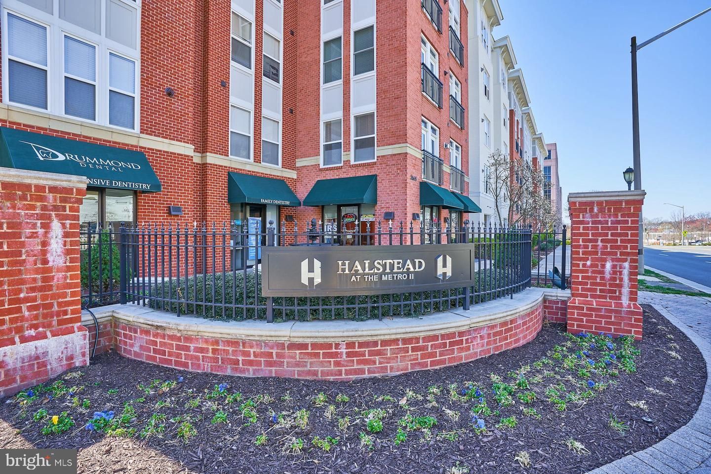 2665 Prosperity Avenue 328