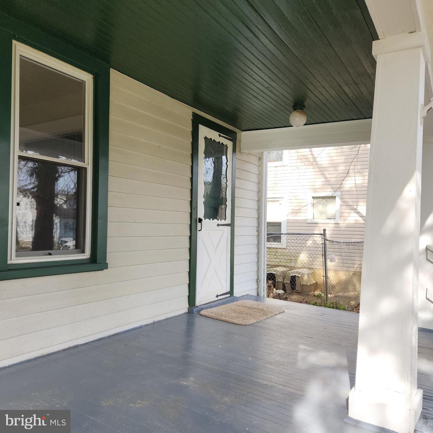 17 E Chatsworth Avenue