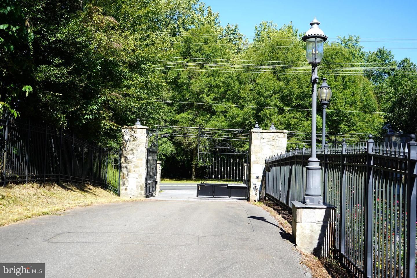 12000 River Road